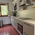 Дом отдыха Sea Garden Mendiondo